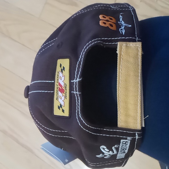 DALE JARRETT NASCAR CAP SIGNED - Picture 2 of 3